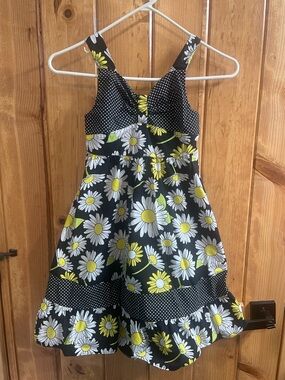 Girls Bonnie Jean Black Spring Sundress with White and Yellow Daisy Print